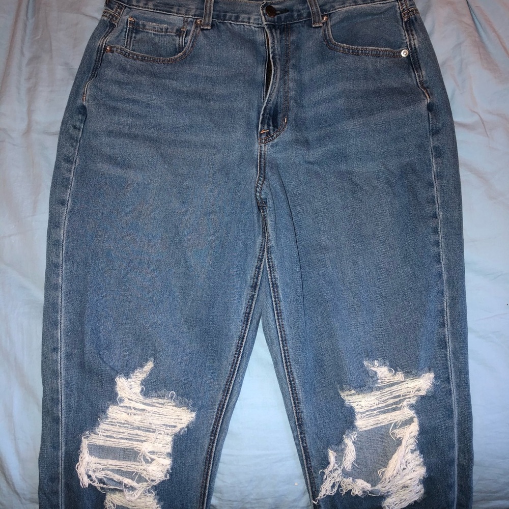American Eagle mom jeans